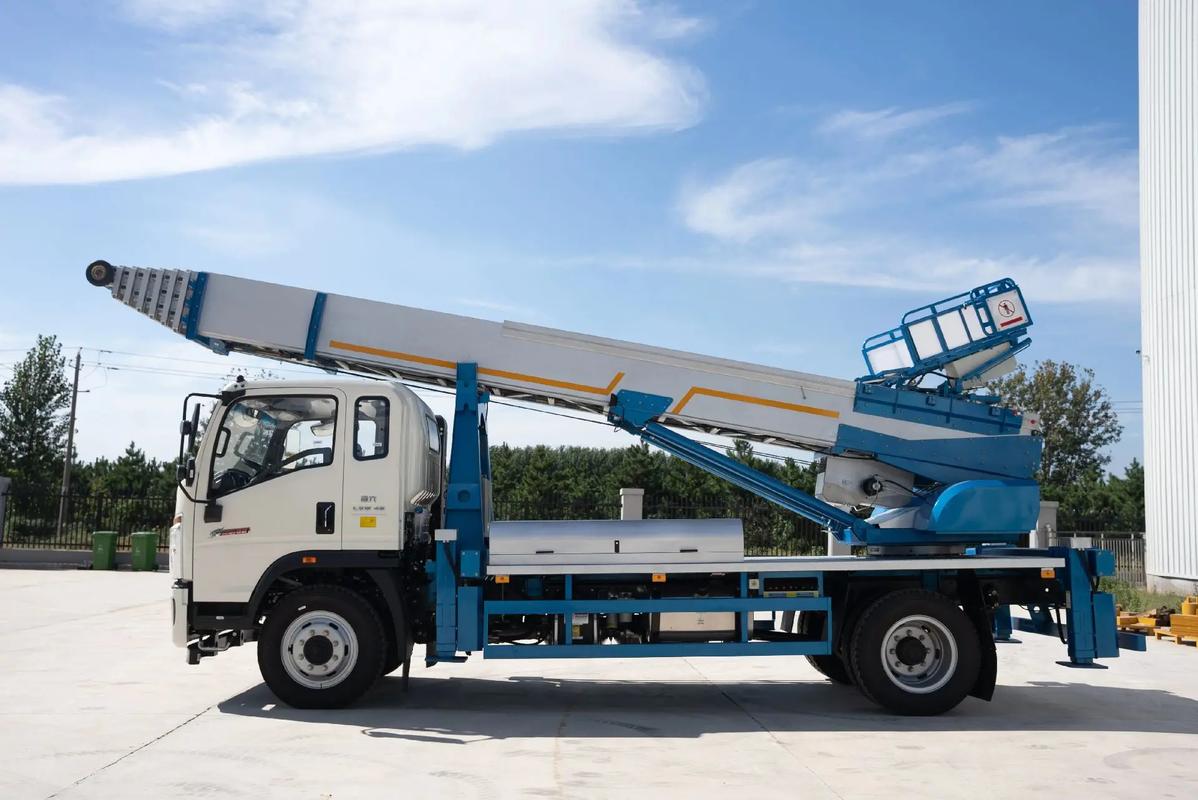 南通崇川云梯上料车租赁费用