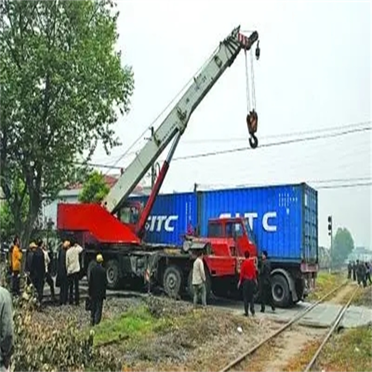 南通崇川如何快速找到附近的吊车救援公司