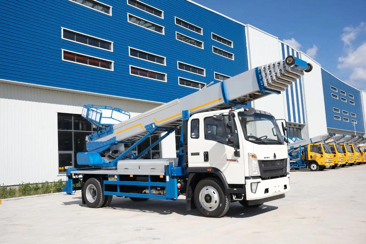 南通崇川出租云梯车高空作业车 建筑垃圾搬运